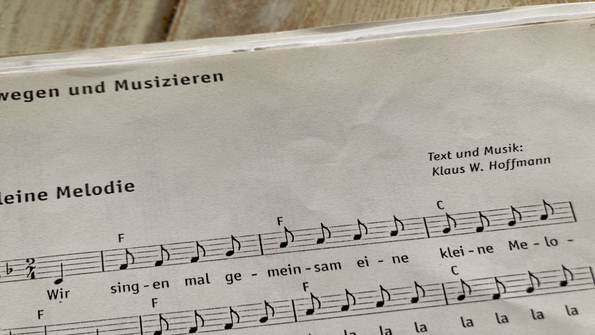 Notenausschnitt aus Wir singen gemeinsam eine kleine Melodie (c) Gabriele Trägner-Friedrich